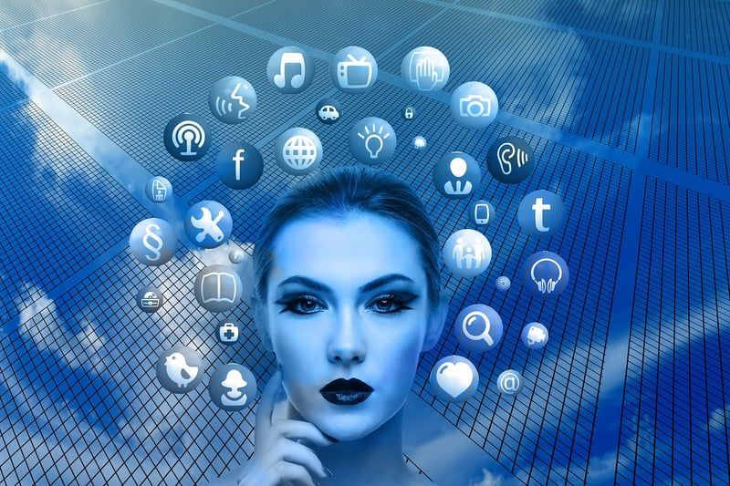 L'impact des réseaux sociaux sur la parentalité moderne en 2026 : défis et opportunités